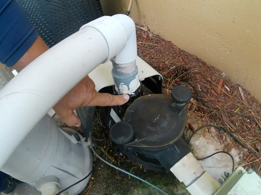 DIY Pool Leak Detection: 7 Pro-Approved Tips to Find a Leak Yourself